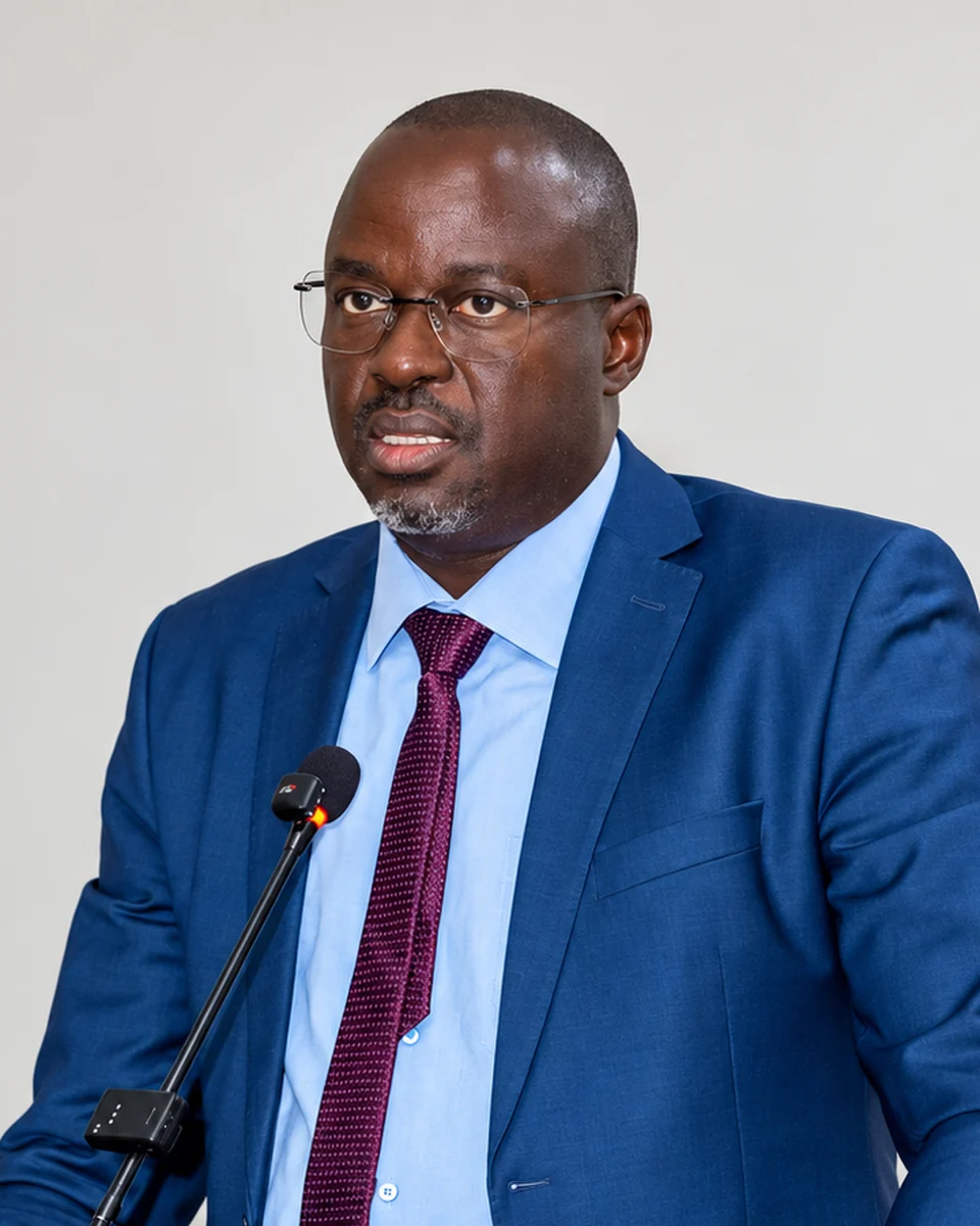 Docteur Abdoulaye Niane s’exprimant au micro